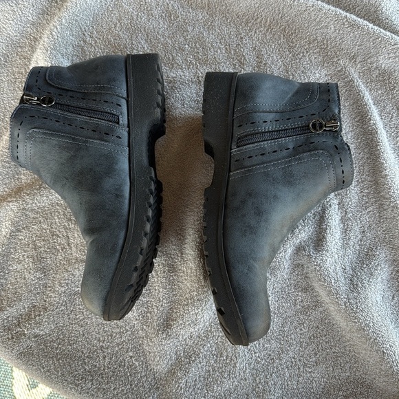 Jsport Jenna boots Women's size 10 blue Ankle Booties low heel memory foam - Picture 3 of 9